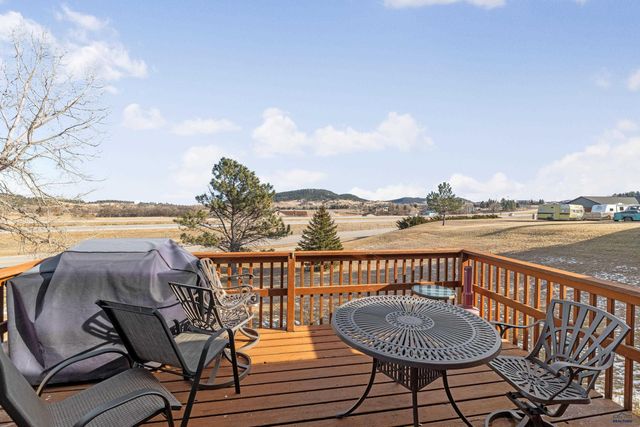1710 MEADOWLARK DR, Sturgis, SD 57785