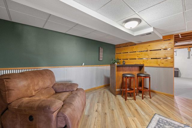 1710 MEADOWLARK DR, Sturgis, SD 57785