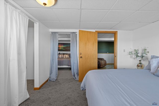 1710 MEADOWLARK DR, Sturgis, SD 57785