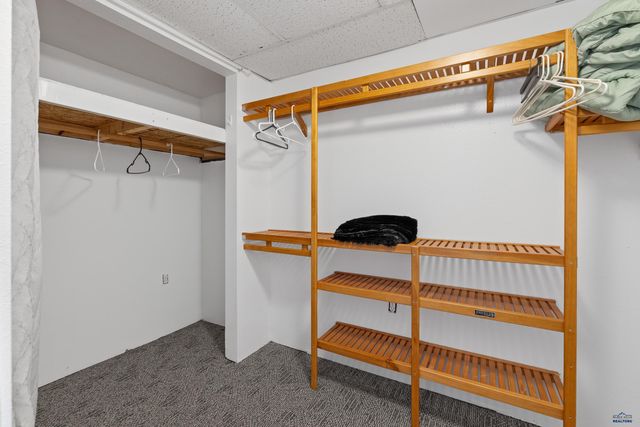 1710 MEADOWLARK DR, Sturgis, SD 57785