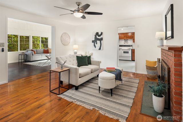 18428 16th Avenue NE, Shoreline, WA 98155