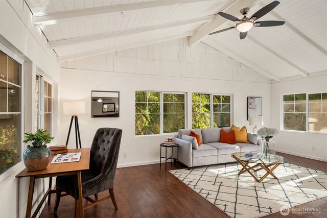 18428 16th Avenue NE, Shoreline, WA 98155