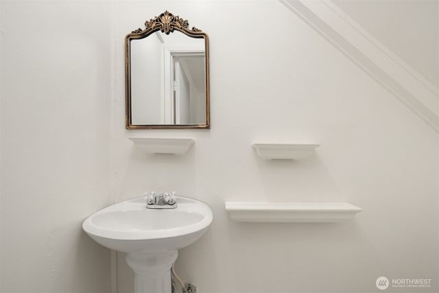 18428 16th Avenue NE, Shoreline, WA 98155