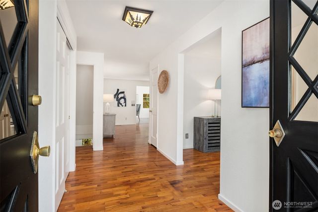 18428 16th Avenue NE, Shoreline, WA 98155