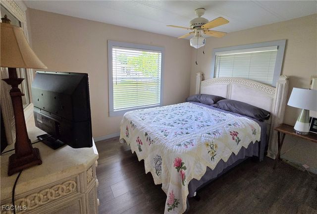 836 Peaceful DR, North Fort Myers, FL 33917