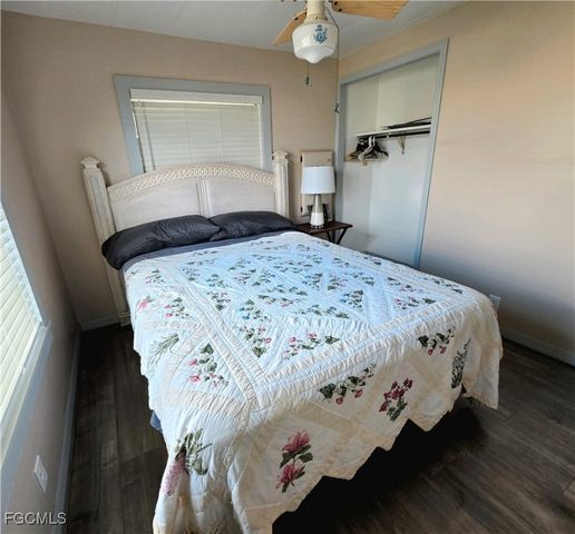 836 Peaceful DR, North Fort Myers, FL 33917