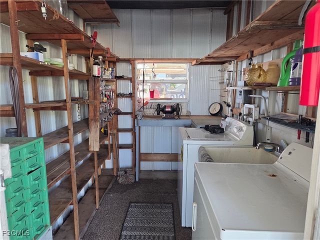 836 Peaceful DR, North Fort Myers, FL 33917