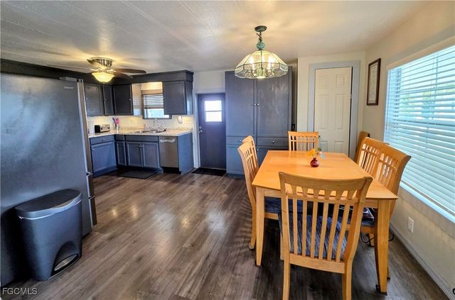 836 Peaceful DR, North Fort Myers, FL 33917