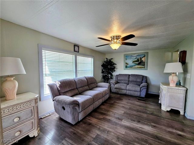 836 Peaceful DR, North Fort Myers, FL 33917