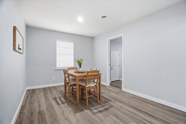 604 E 5th Street, Weatherford, TX 76086