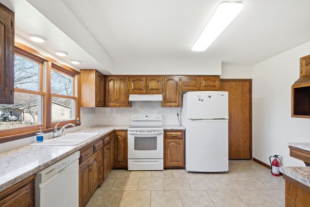 501 SIMMONS CT, Columbia, MO 65203