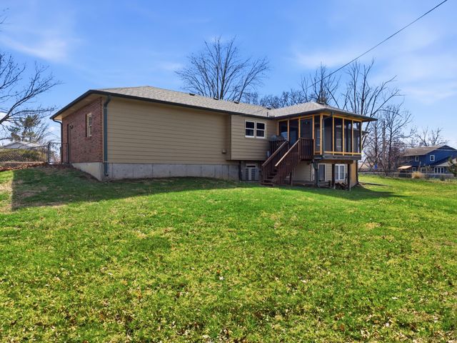 501 SIMMONS CT, Columbia, MO 65203