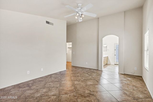 11219 W VERNON Avenue, Avondale, AZ 85392