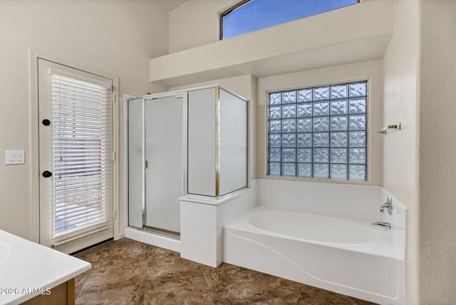 11219 W VERNON Avenue, Avondale, AZ 85392