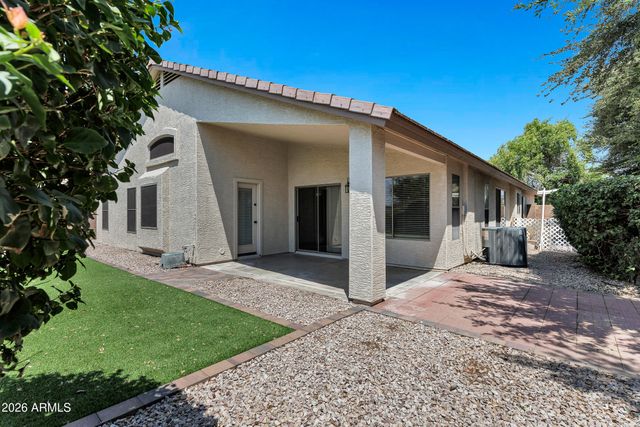 11219 W VERNON Avenue, Avondale, AZ 85392