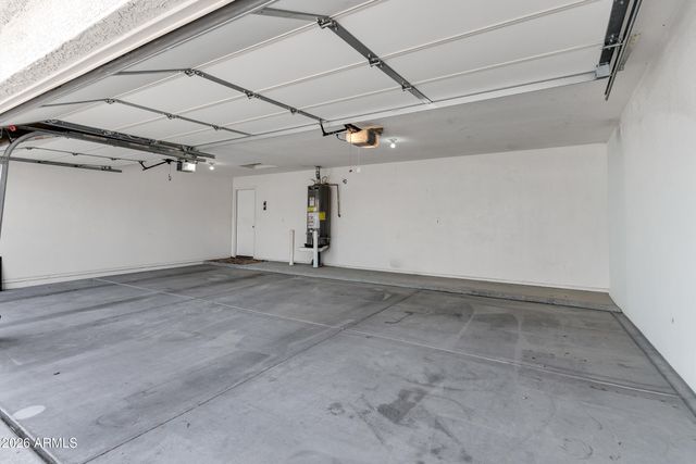 11219 W VERNON Avenue, Avondale, AZ 85392