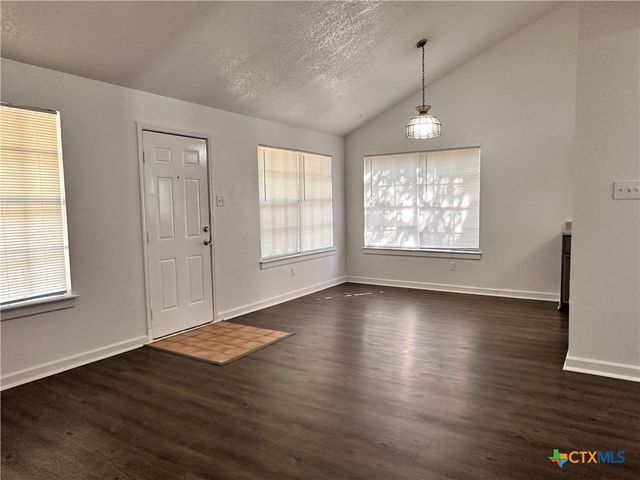 209 Orchard Street, San Marcos, TX 78666