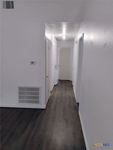 209 Orchard Street, San Marcos, TX 78666