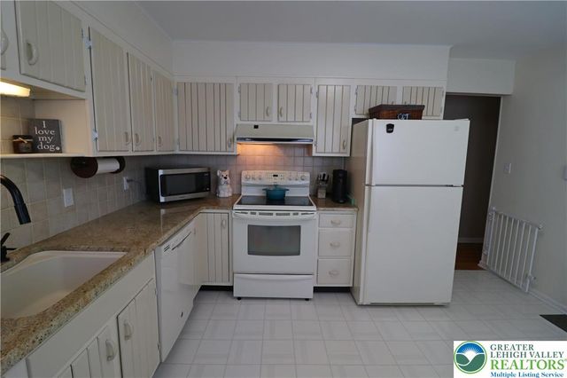 3045 Olivia Circle, Salisbury Twp, PA 18103