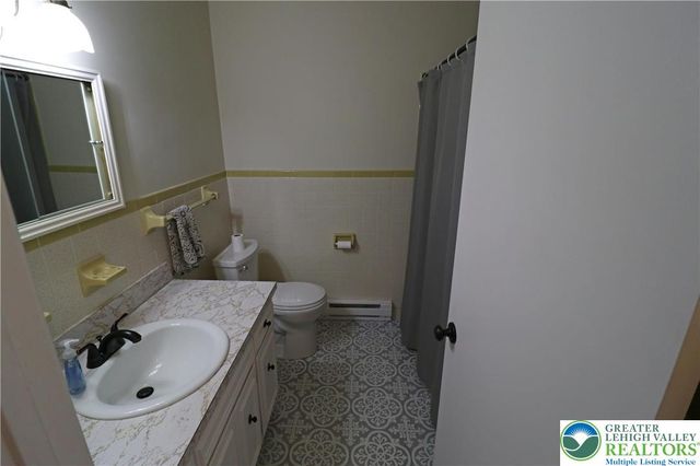 3045 Olivia Circle, Salisbury Twp, PA 18103