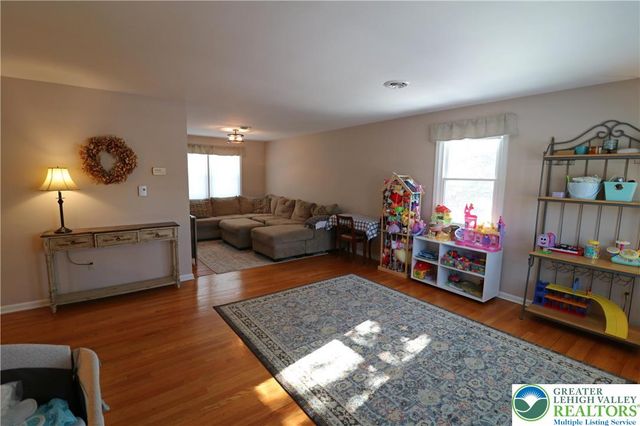 3045 Olivia Circle, Salisbury Twp, PA 18103