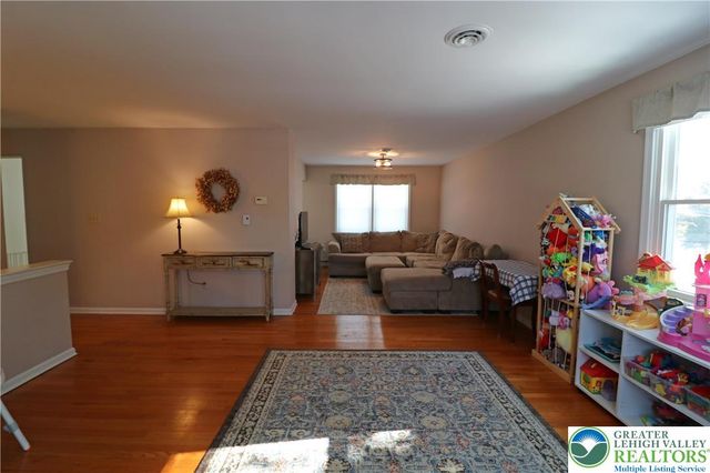 3045 Olivia Circle, Salisbury Twp, PA 18103