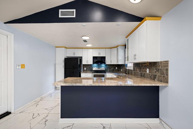 5718 Greencraig Drive, Houston, TX 77035