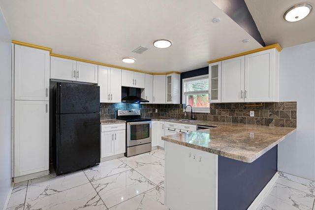 5718 Greencraig Drive, Houston, TX 77035