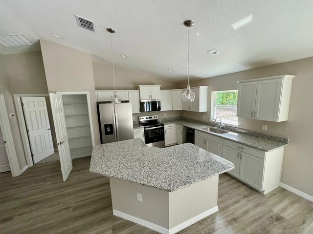 19231 SW 97TH STREET, Dunnellon, FL 34432