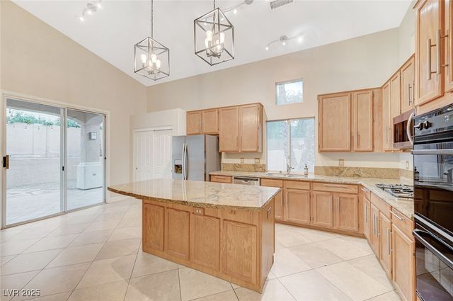 2011 Summerside Court, Henderson, NV 89012