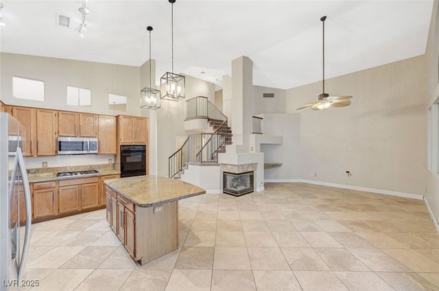 2011 Summerside Court, Henderson, NV 89012