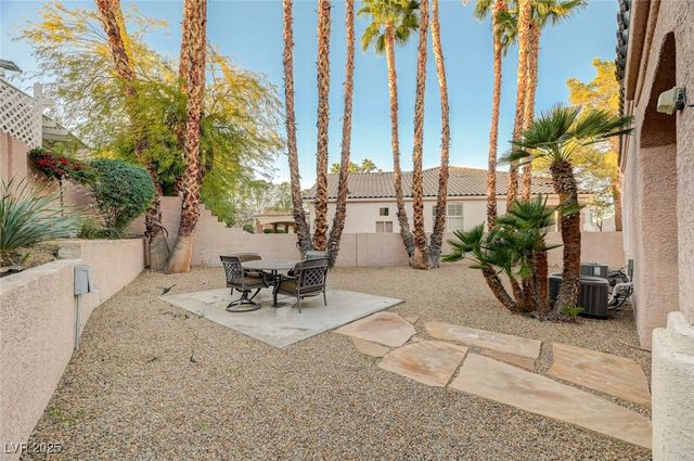2011 Summerside Court, Henderson, NV 89012