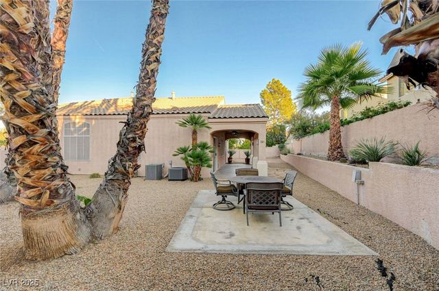 2011 Summerside Court, Henderson, NV 89012