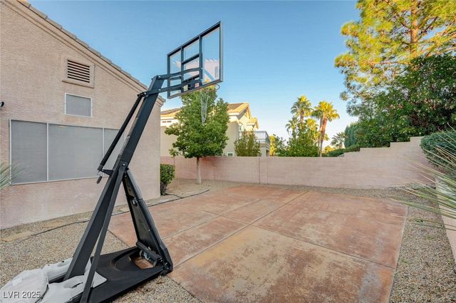 2011 Summerside Court, Henderson, NV 89012