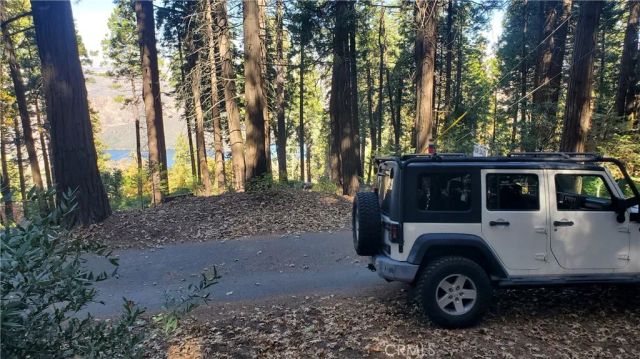 26 Peak Circle, Crestline, CA 92322