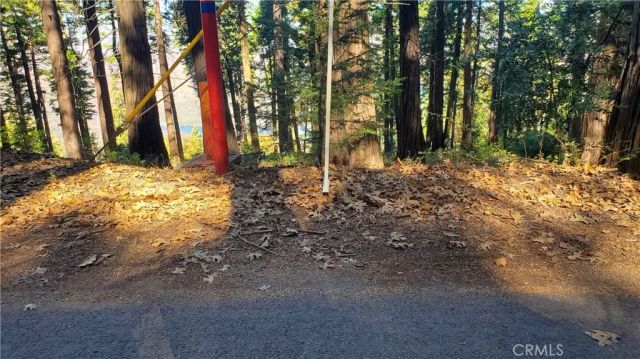 26 Peak Circle, Crestline, CA 92322