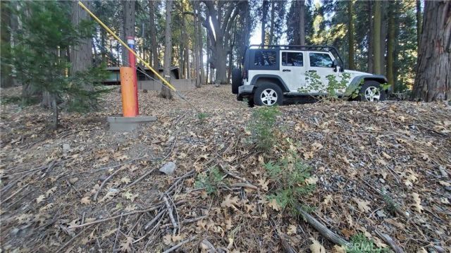 26 Peak Circle, Crestline, CA 92322