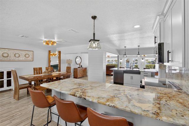 6404 LAKE SUNRISE DRIVE, Apollo Beach, FL 33572