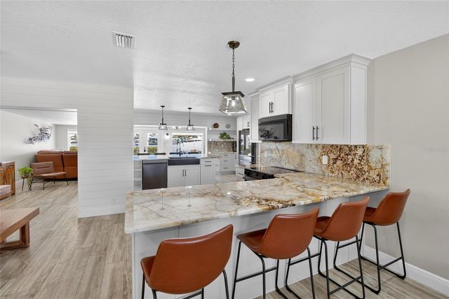 6404 LAKE SUNRISE DRIVE, Apollo Beach, FL 33572