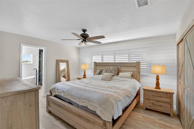 6404 LAKE SUNRISE DRIVE, Apollo Beach, FL 33572