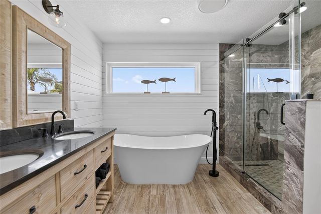 6404 LAKE SUNRISE DRIVE, Apollo Beach, FL 33572