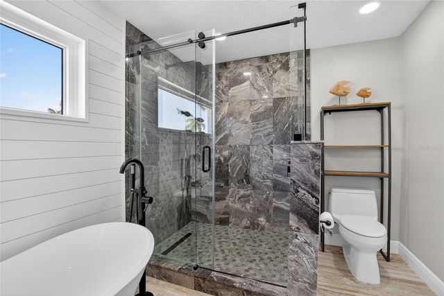 6404 LAKE SUNRISE DRIVE, Apollo Beach, FL 33572