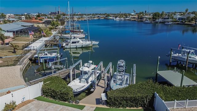 6404 LAKE SUNRISE DRIVE, Apollo Beach, FL 33572