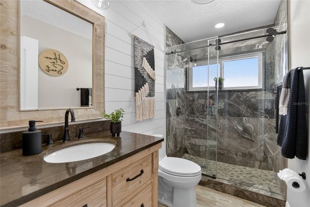 6404 LAKE SUNRISE DRIVE, Apollo Beach, FL 33572