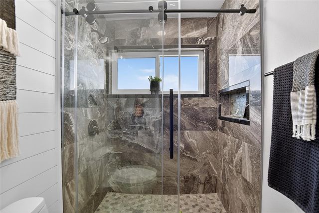 6404 LAKE SUNRISE DRIVE, Apollo Beach, FL 33572