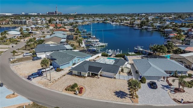 6404 LAKE SUNRISE DRIVE, Apollo Beach, FL 33572