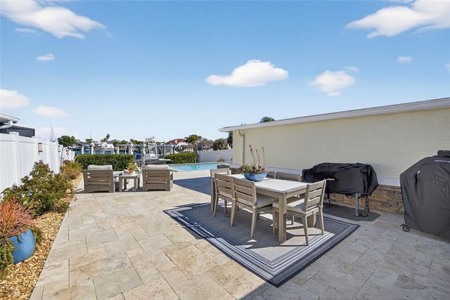 6404 LAKE SUNRISE DRIVE, Apollo Beach, FL 33572