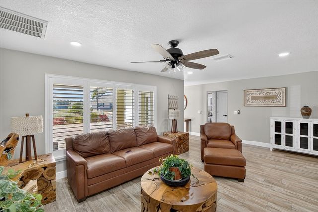 6404 LAKE SUNRISE DRIVE, Apollo Beach, FL 33572