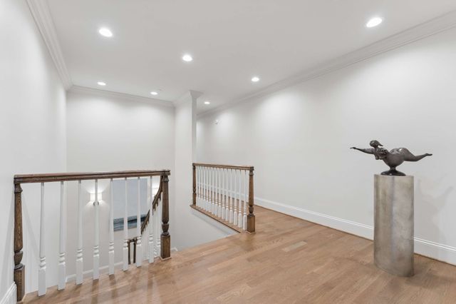755 Bresslyn Rd, Nashville, TN 37205