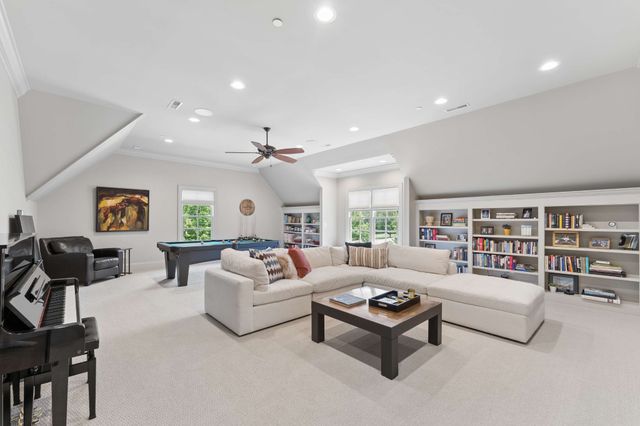 755 Bresslyn Rd, Nashville, TN 37205